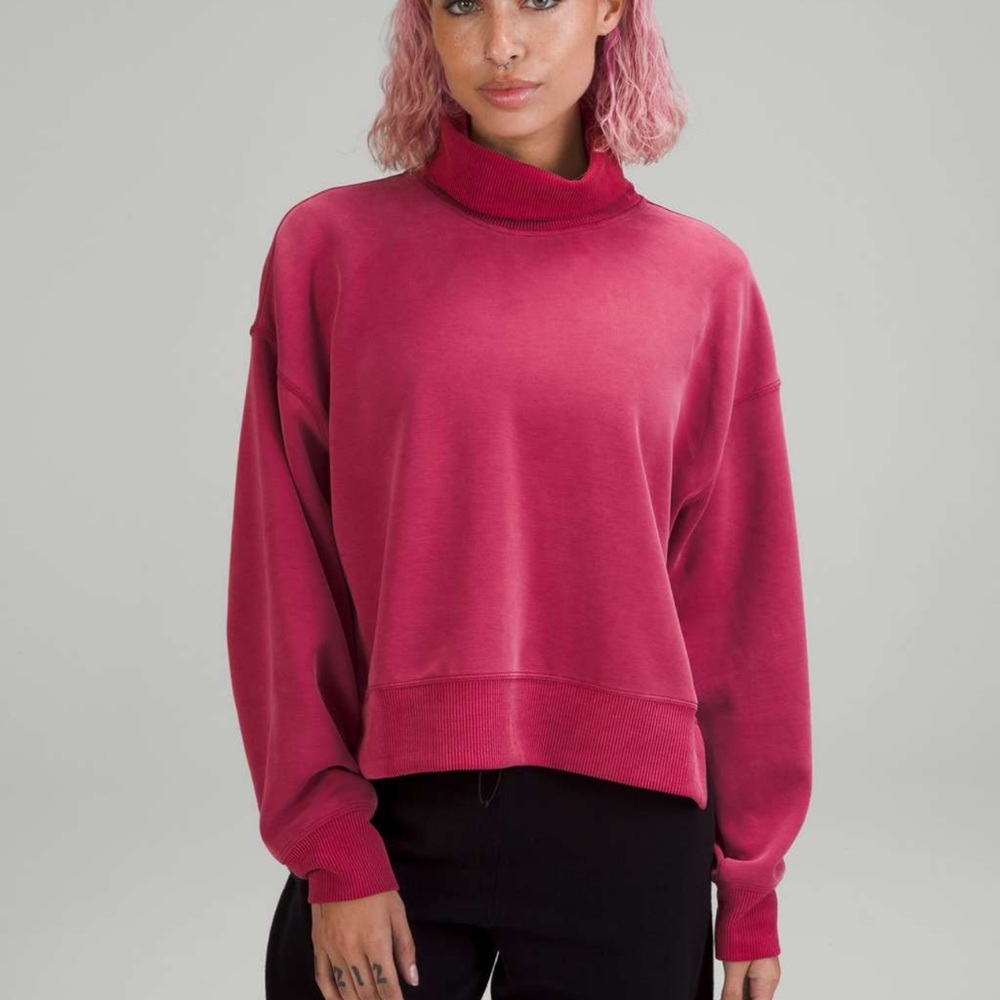 Lululemon Softstreme Turtleneck Pullover 14 Pomegranate